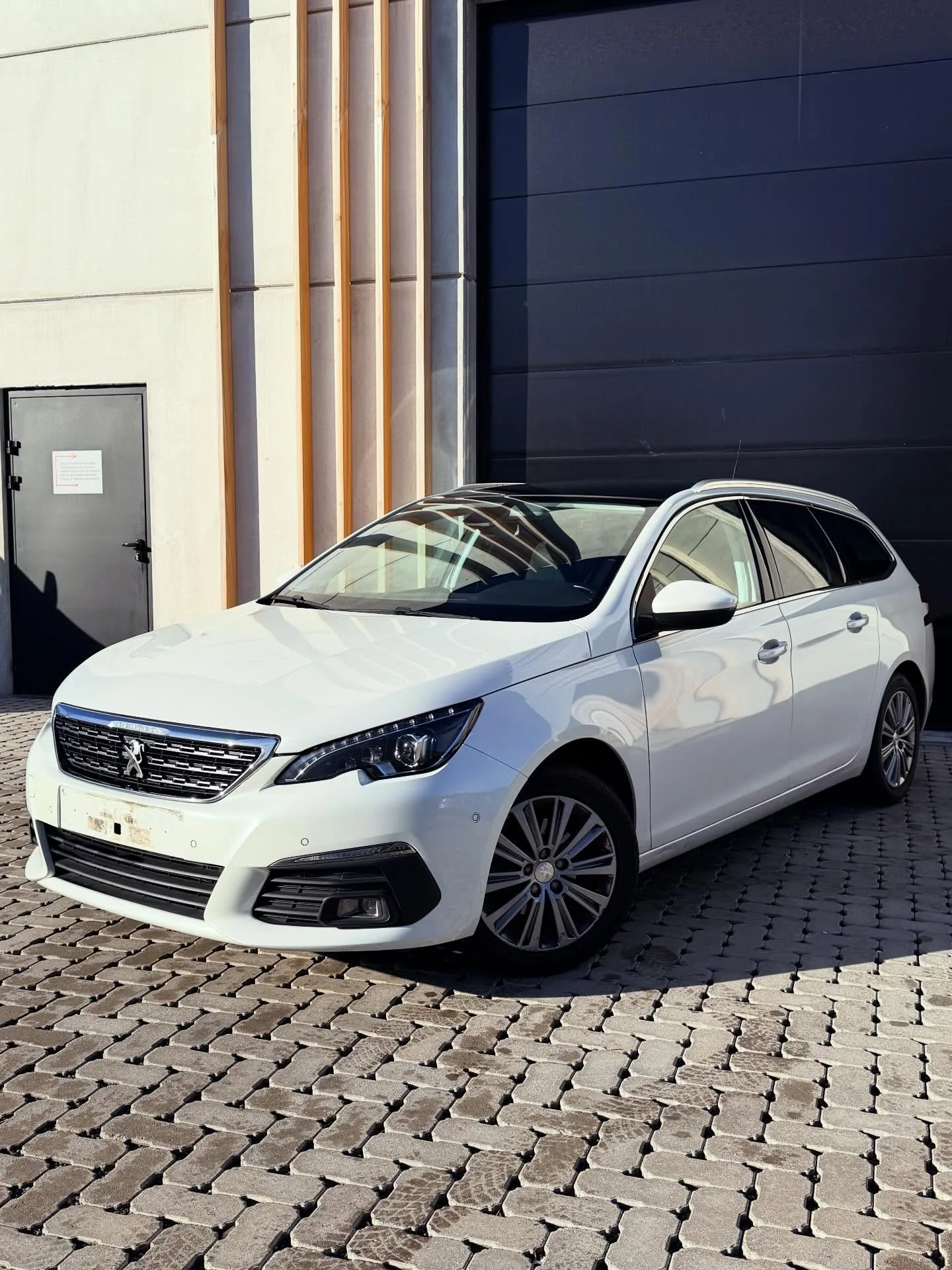 Peugeot 308 SW 1.2 Benzine